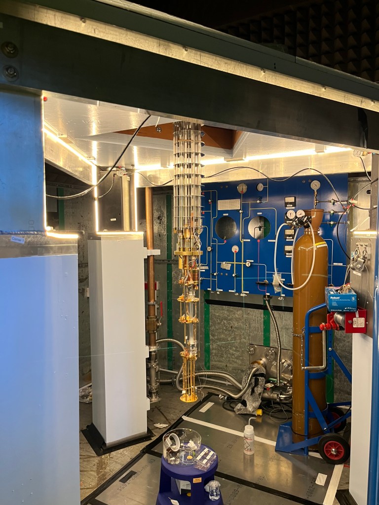 Low-temperature scanning tunneling microscope ATLAS constructed in Bristol University.